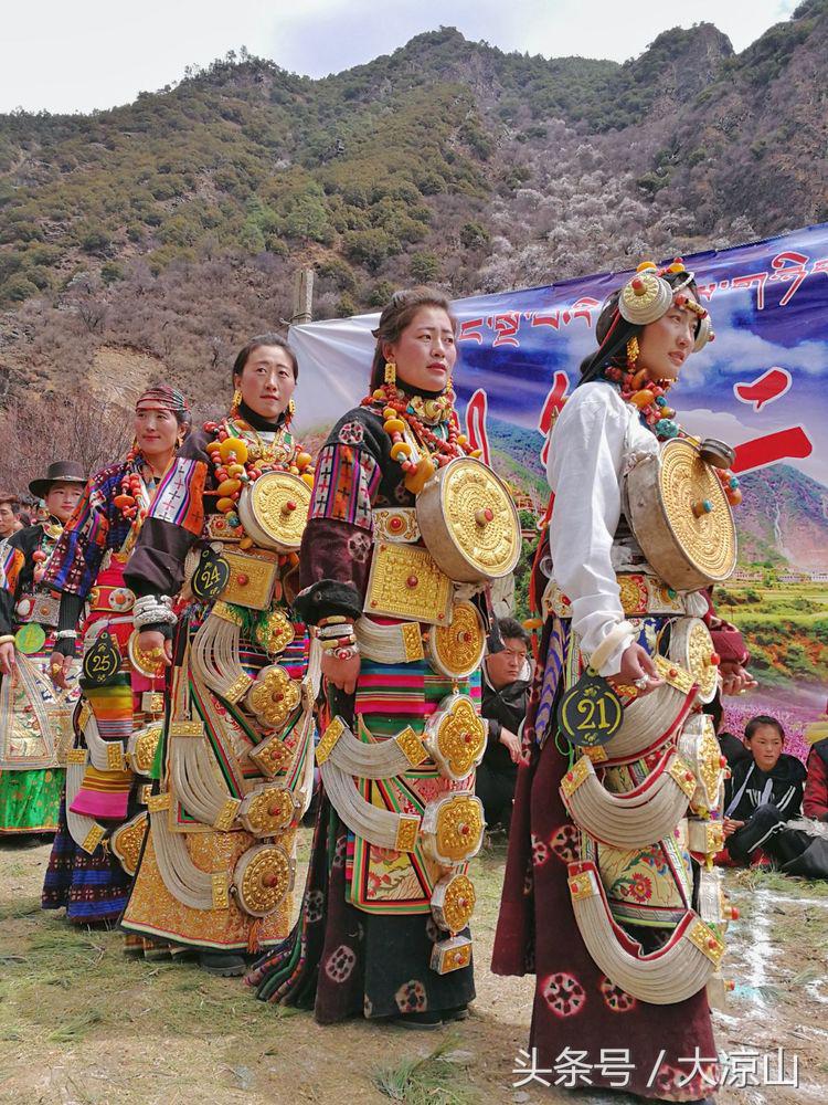 甘孜丹巴美女谷,甘孜藏族自治州美人谷