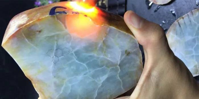 缅甸玉石大马坎场口玉石特征,大马坎水石原石的特点