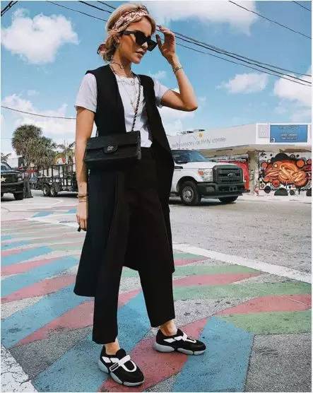 奢侈品牌鞋子比nike好,运动鞋奢侈品牌排行榜