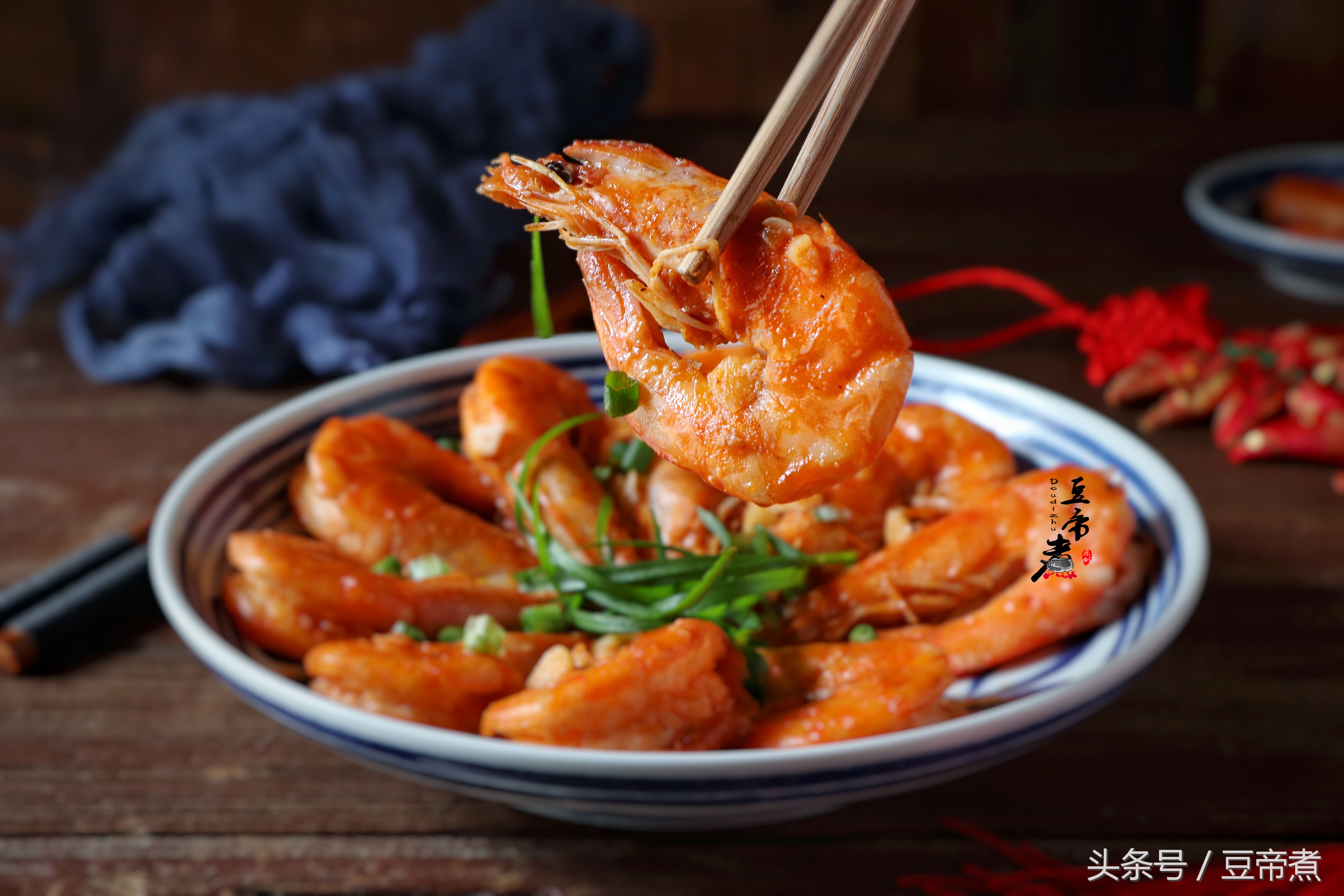 虾的10种最佳吃法水煮不用啤酒,虾煮几分钟会更嫩更好吃