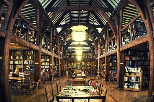 永远不要忘了你出国是读书的，不是买买买，更不是搞代购