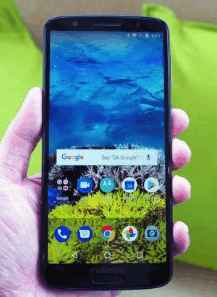 苹果新款拆机机器人，一小时拆200台！荣耀10发布！科技早讯