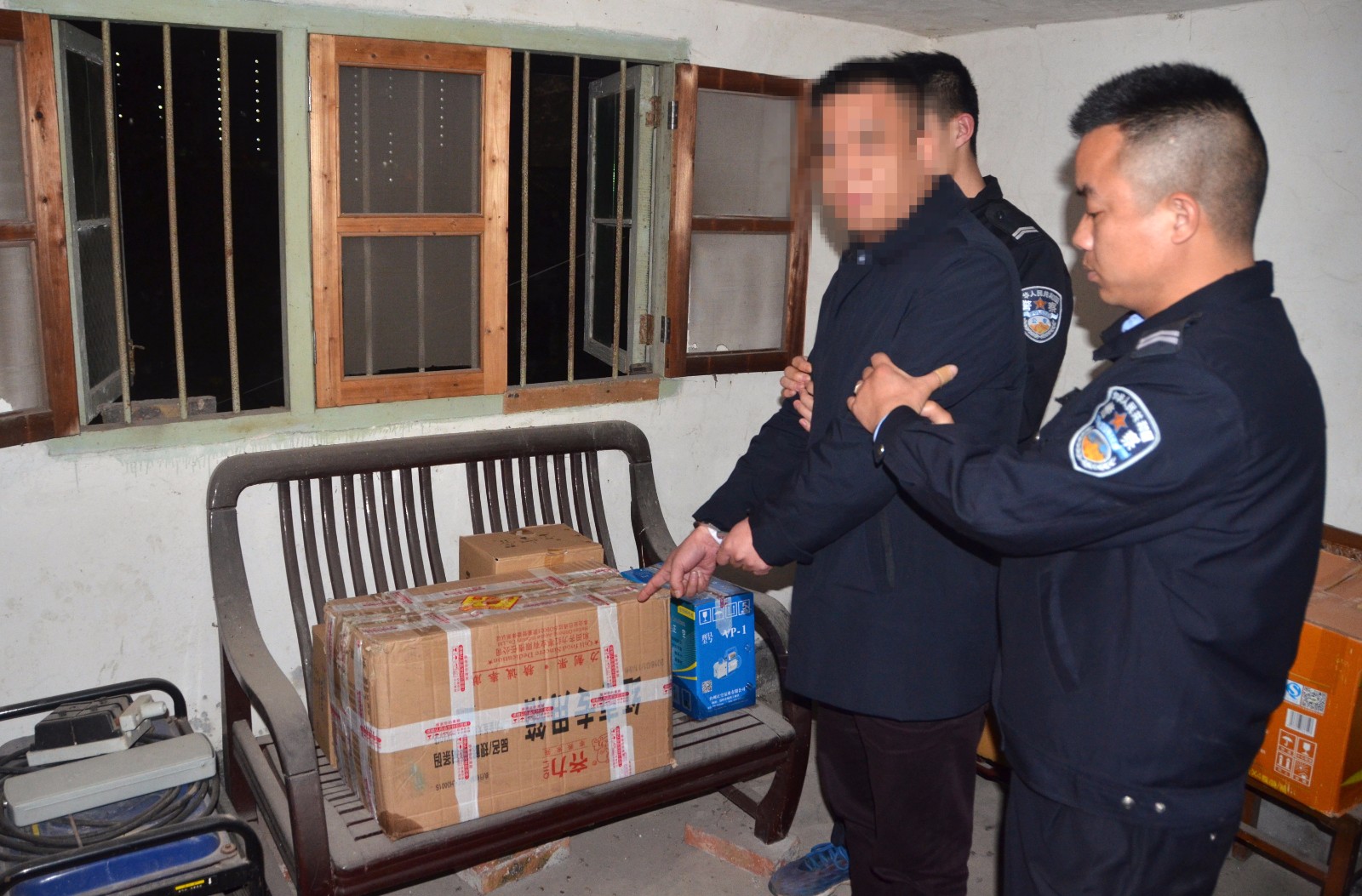 “买套房娶媳妇，垄断郴州市场！”——“励志”毒贩聊天记录曝光