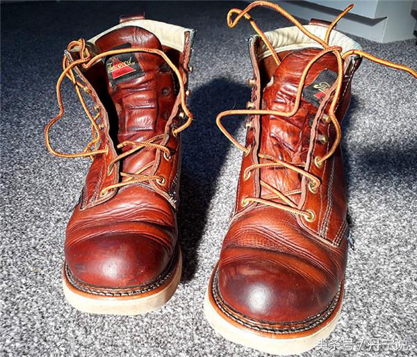 舒适度一流！RedWing红翼杀手之称的美国Thorogood工装鞋靴