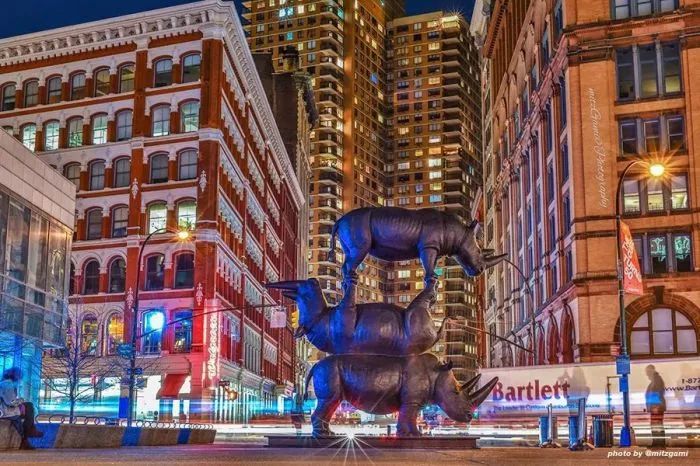 纽约公共艺术作品指南，在不经意间遇上艺术