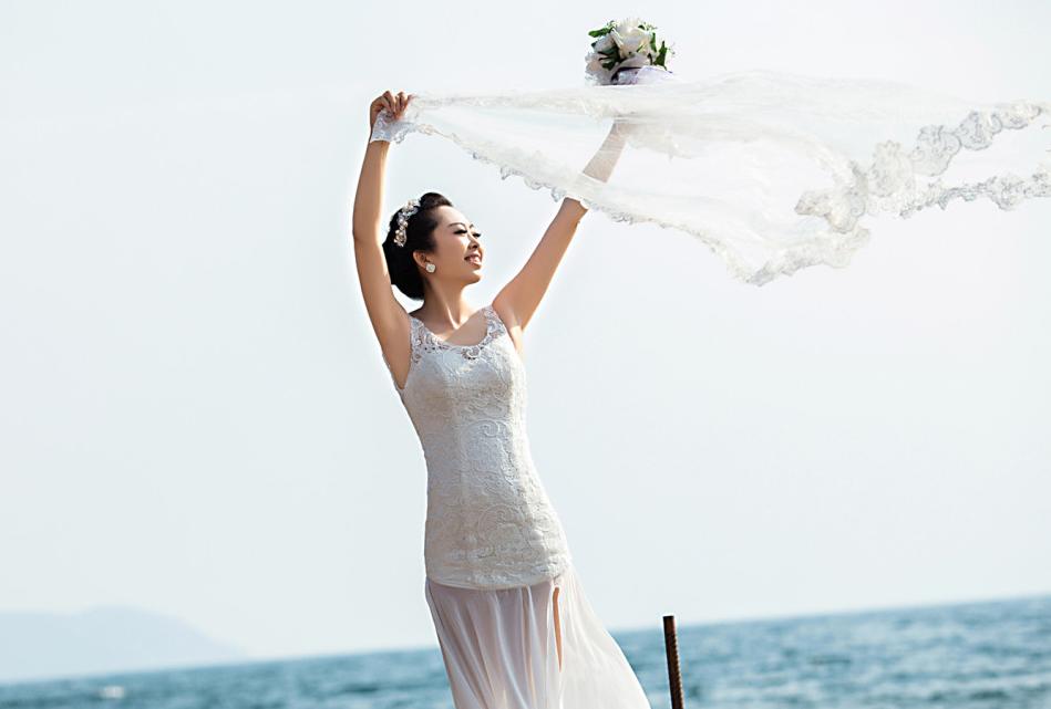 云南蜜月旅拍婚纱照,推荐云南拍婚纱照圣地