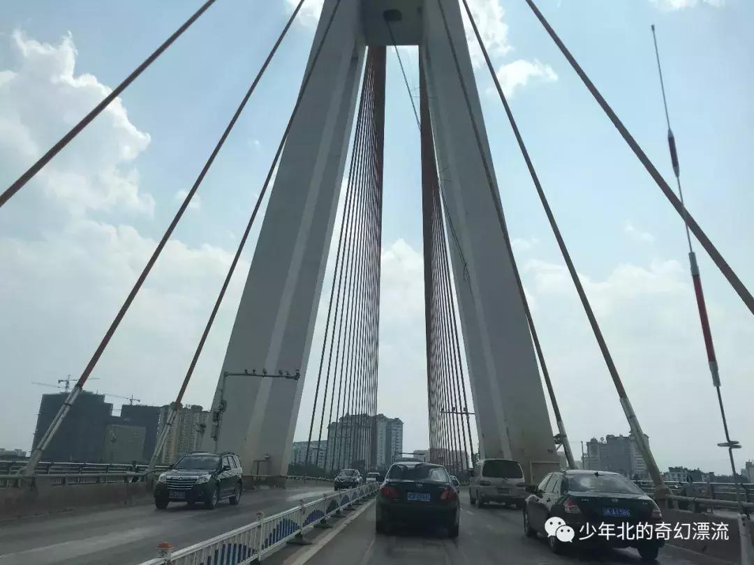 西双版纳最新傣族泼水节,体验云南西双版纳泼水节