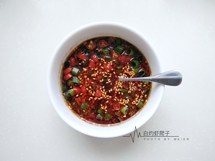 又是一年小龙虾季到底应该怎么吃,剥虾爬小技巧