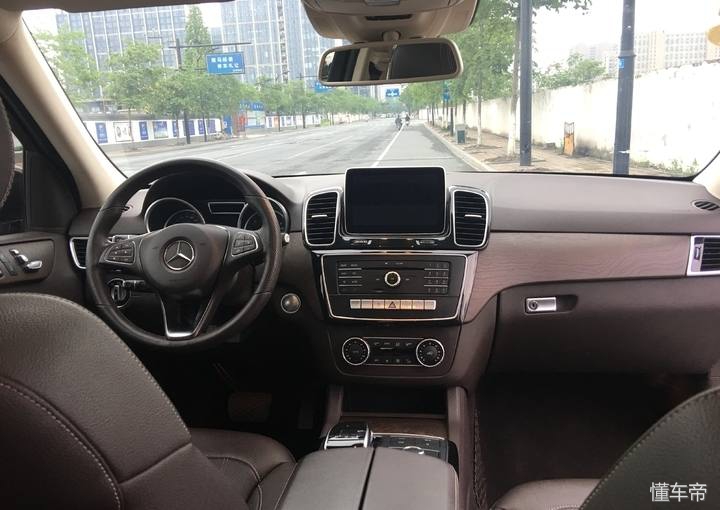 百万豪华suv越野测试大比拼,最新款奔驰gle400试驾