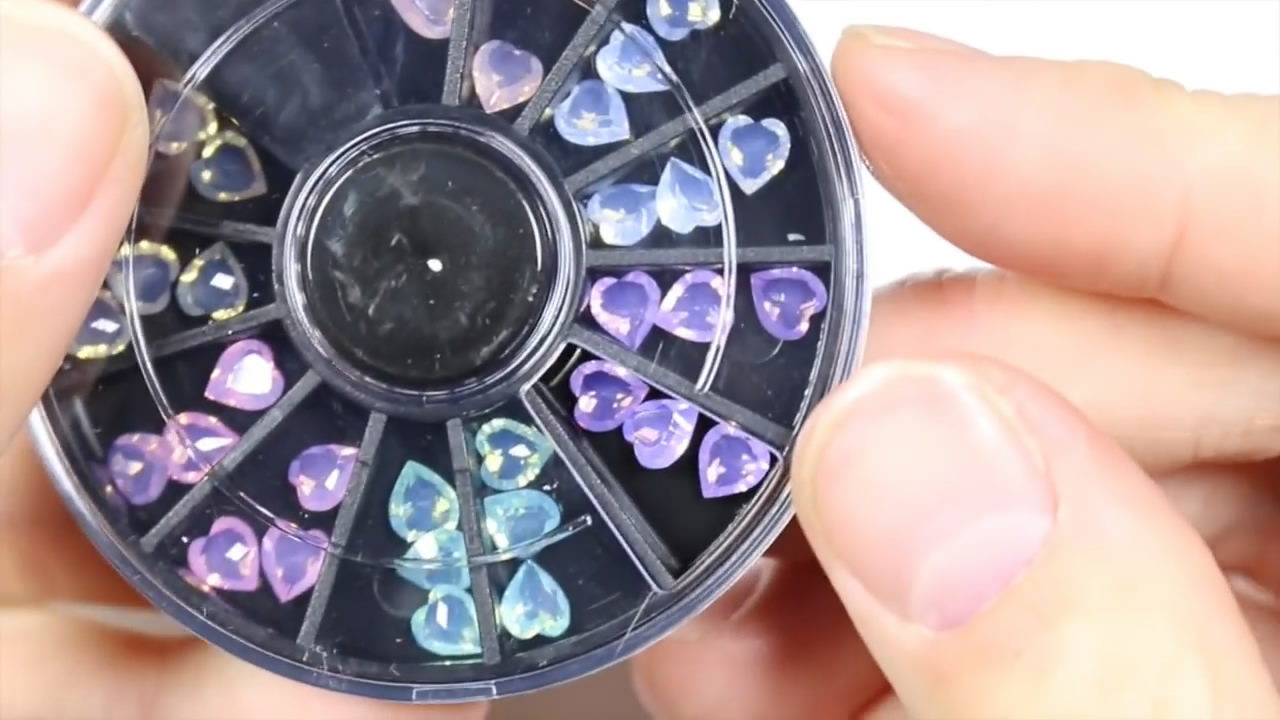 如何制作可爱的小饰品,自己怎么做简单的手工小饰品