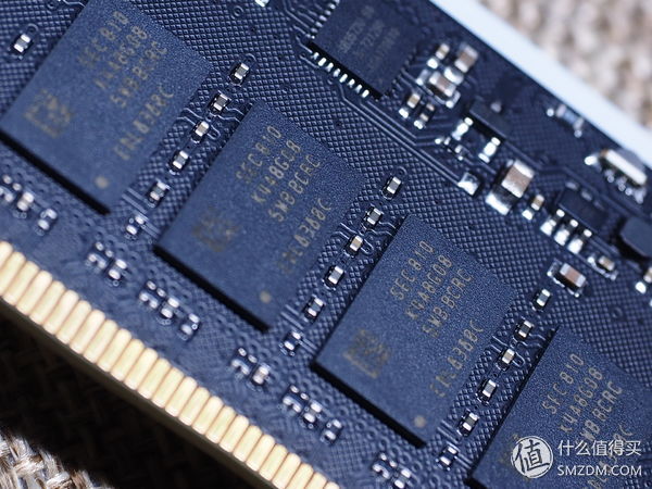 Zen+启动！船新组合RyzenR72700X+华硕ROGX470F—RGB开箱