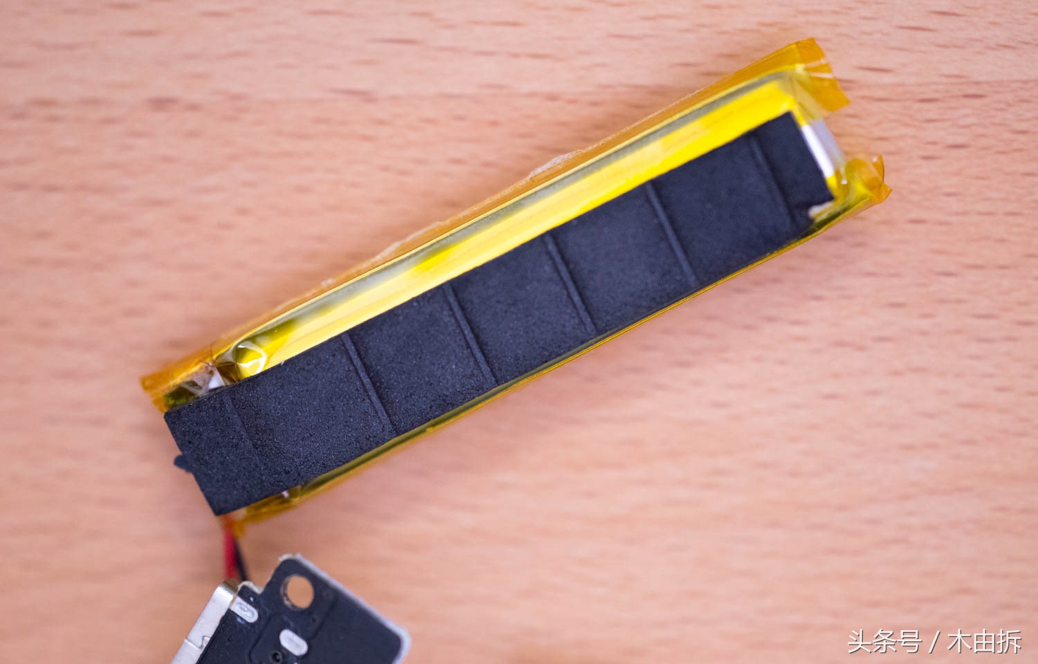 199元小米便携式电动剃须刀拆解