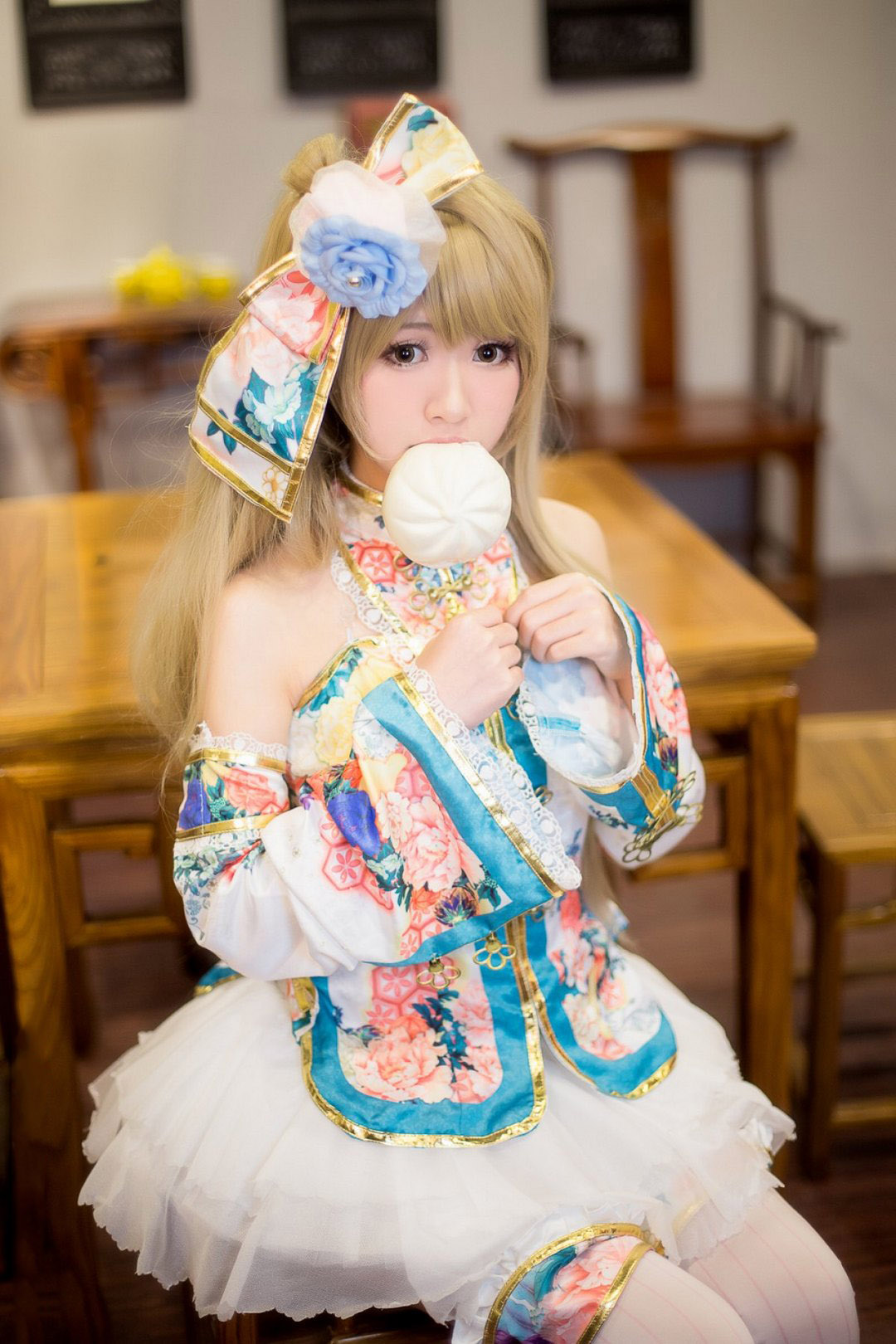 文:落叶——可爱萝莉cosplay南小鸟美女福利高清写真美图