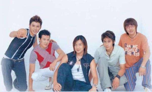 红苹果乐园a5,红苹果a5组合男的唱歌