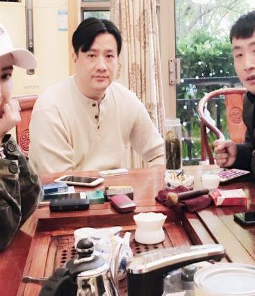 红苹果乐园a5,红苹果a5组合男的唱歌