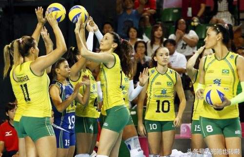 女排运动员为什么一定要穿短裤,为什么女排运动员穿的裤子短