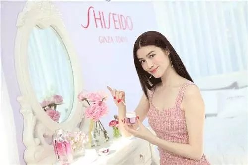 资生堂跟兰蔻选择哪一个,资生堂新美白产品怎么样