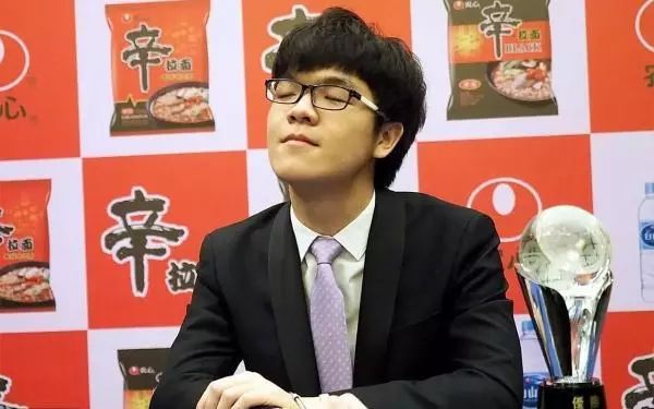 昨日，棋王VS人工智能，又败了