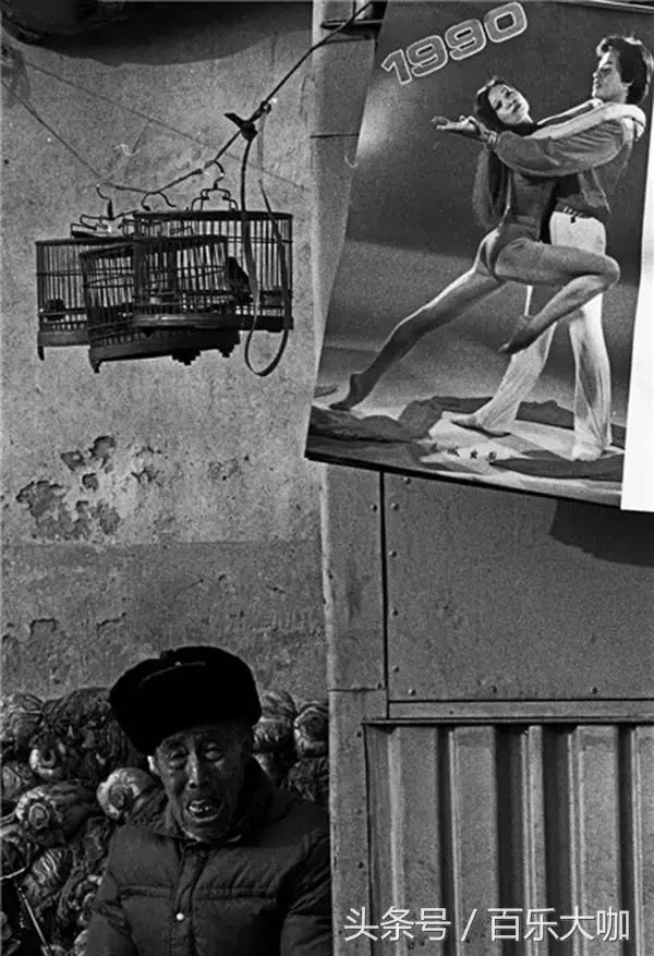 80年代的北京还不堵车车辆很少,80年代的北京牌汽车