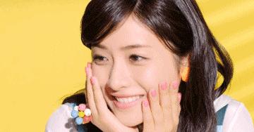 彩妆夏季限定腮红色号搭配图片,小长假美妆出行