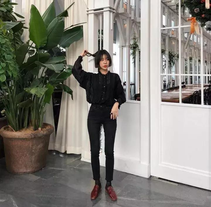 适合圆脸的短发烫发造型最新款,适合圆脸的短发胖女孩