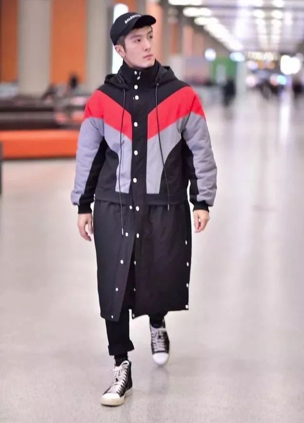 巴黎世家的丑玩意真的有人买吗,巴黎世家真货真的就比假货好吗