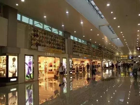 胡志明机场免税店必买的化妆品,机场免税店有什么东西值得买