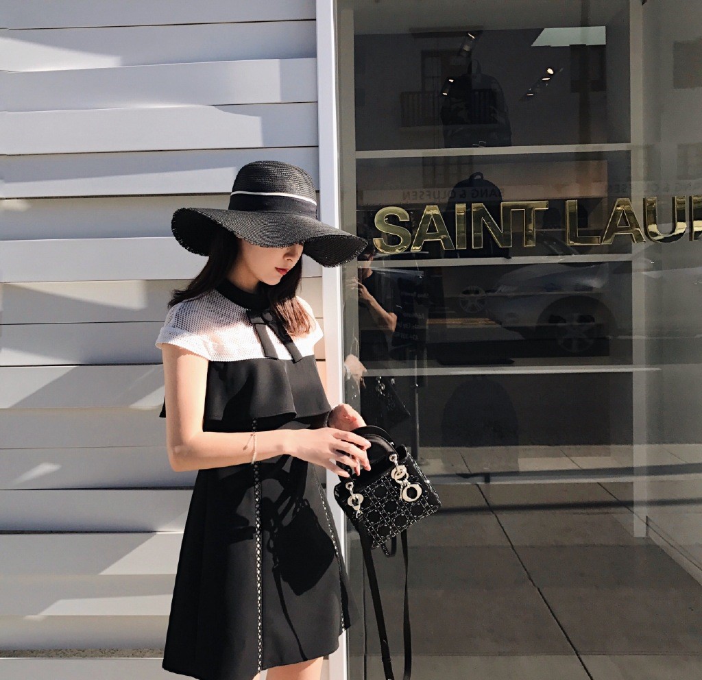 怎么练成朴素干净的气质,如何做一个气质穿搭