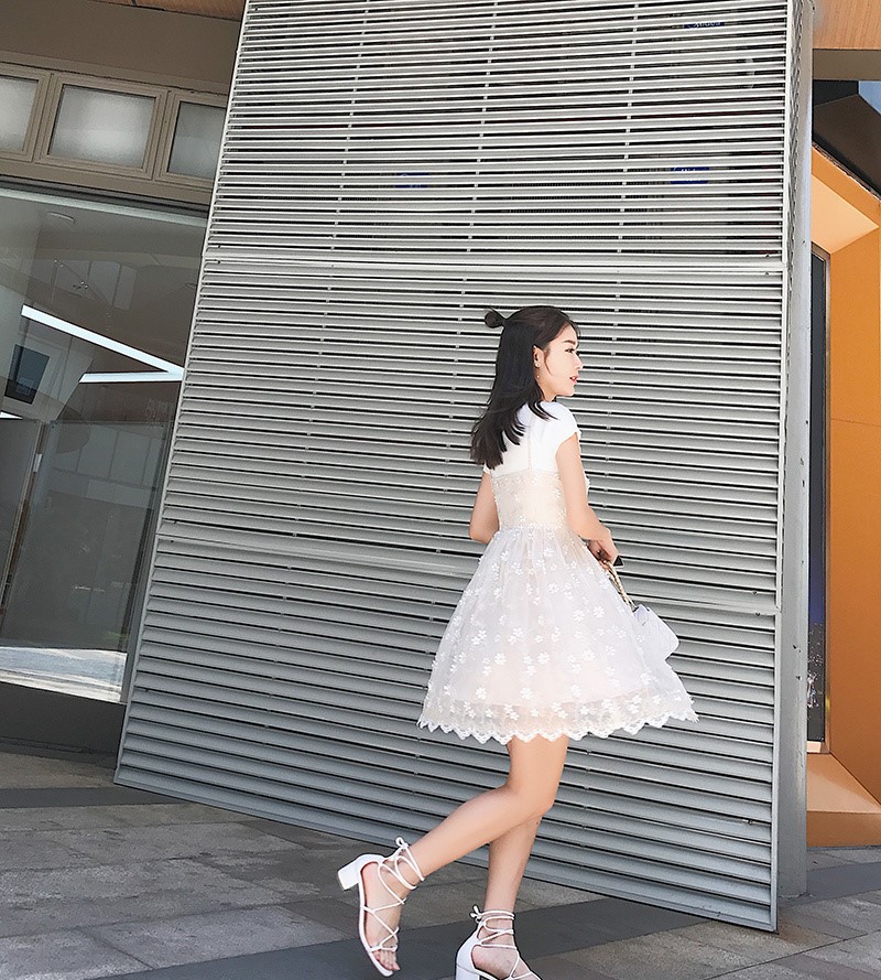 怎么练成朴素干净的气质,如何做一个气质穿搭