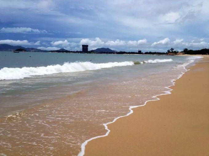 离厦门200公里的城市,离厦门十来分钟的小城