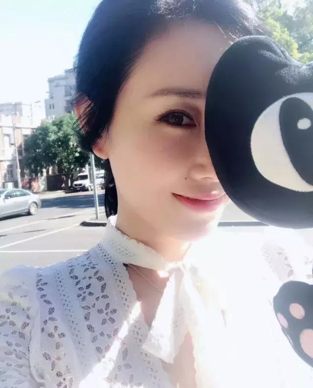 什么牌子防晒隔离适合敏感肌,敏感肌怎么选防晒不假白