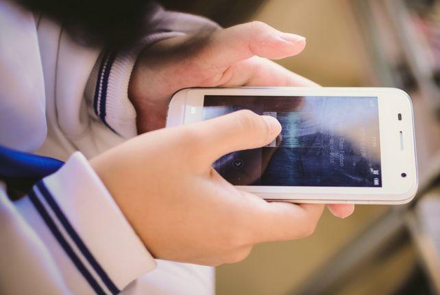 几个小动作让你变美,怎样让小女孩的脸变得又白又嫩