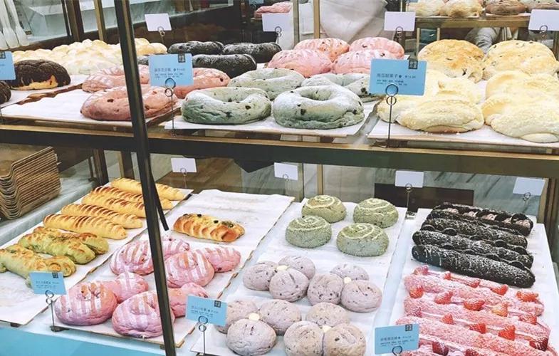 成都人气最旺的网红店 (成都最值得去的网红店)