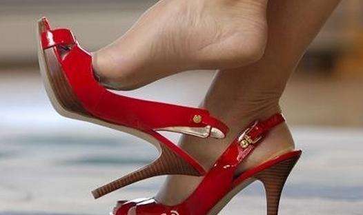 脚上磨出的水泡怎么处理好得快,脚上磨出的水泡怎么消得快