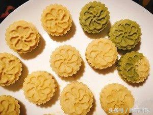 几十年的奶奶做的小吃,卖老式糕点的奶奶