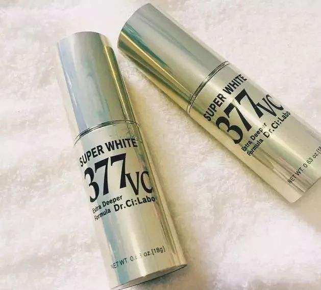 美白精华olay小白瓶用法,olay小白瓶和科颜氏淡斑精华对比