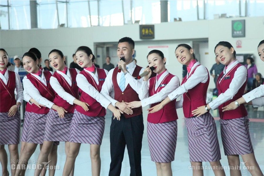 南航空姐春运快闪,南航新疆五四快闪