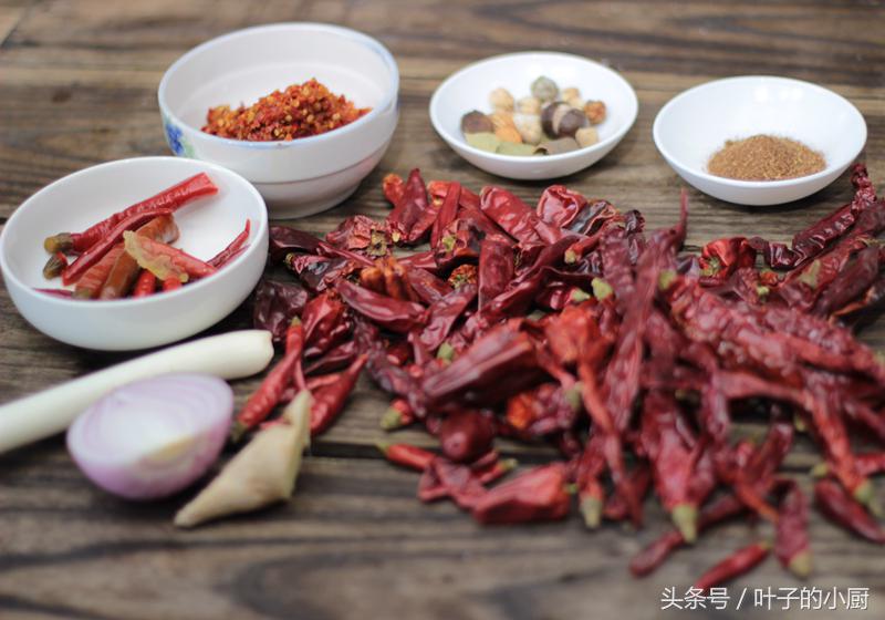 秘制辣椒油的做法你学会了吗,秘制万能辣椒油详细做法教会你