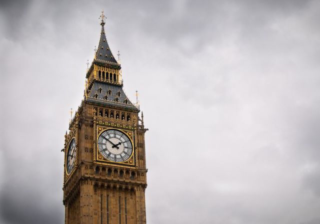 早上吃热干面下午喝信阳毛尖,早上吃热干面