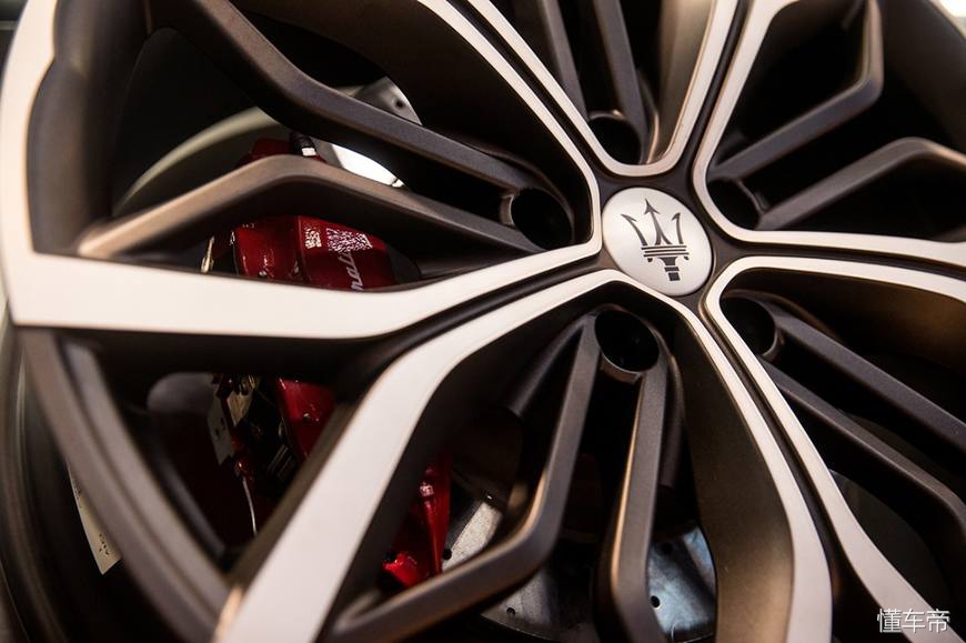 如何选择适合自己的顶级豪车品牌,豪车市场分析