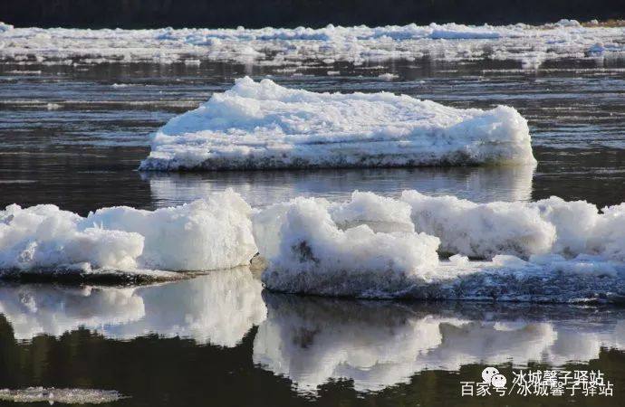 漠河北极村开江,去漠河看极光去甘孜看贡嘎雪山