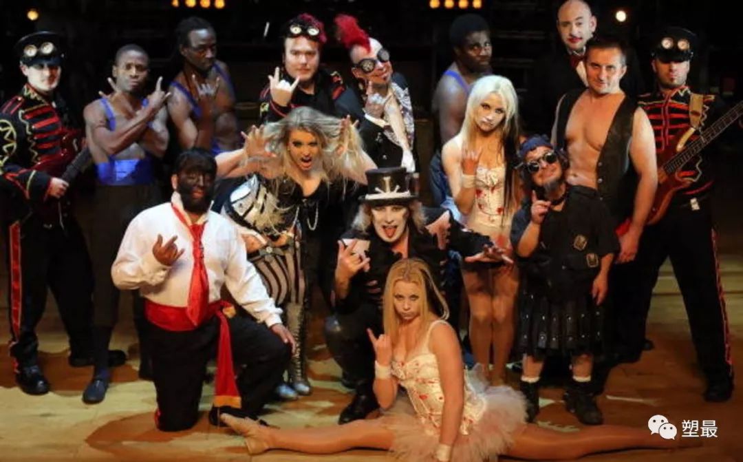 我看了场大尺度畸形人体秀，从此再也没睡过安稳觉！