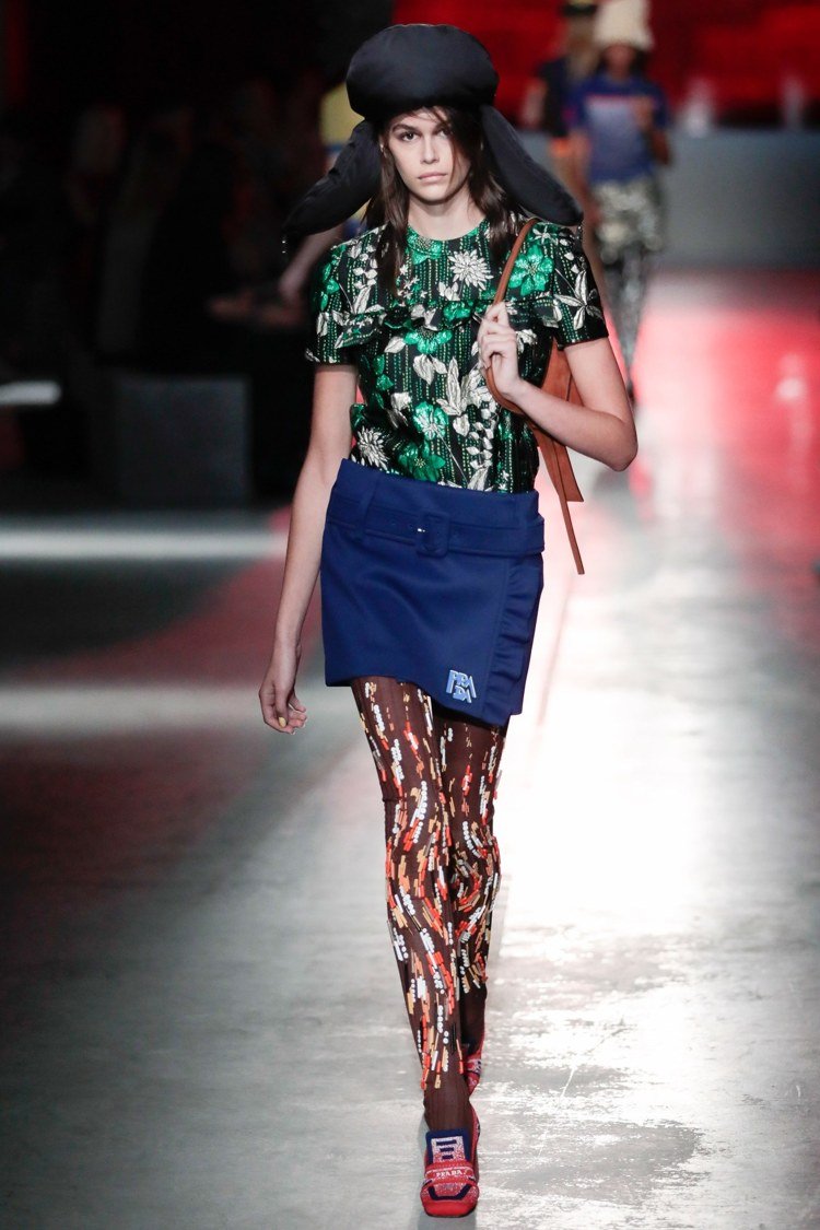 韩国女星大秀,韩国女星润娥