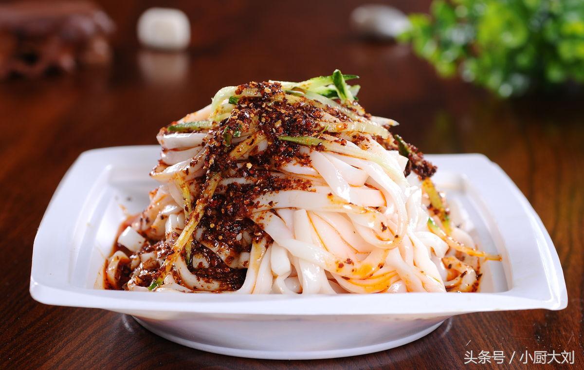 不洗面怎样做出柔软筋道的凉皮,不洗面凉皮怎样做才柔软筋道