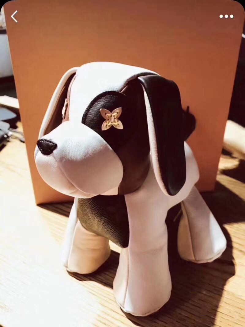 撞包不可怕!为你找到了今年夏天最出彩的包包赢过无数大牌