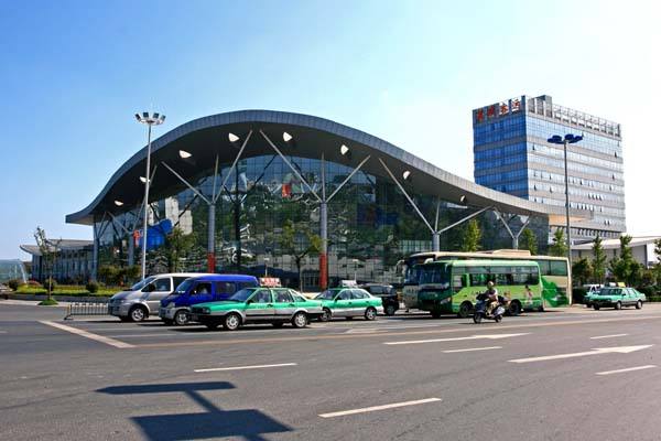 开客车需要必备什么条件,开客车注意事项