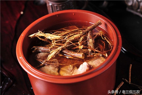 喝它煲的汤，饭也吃多几碗！带叶时你或许认识它，不带时可能懵了