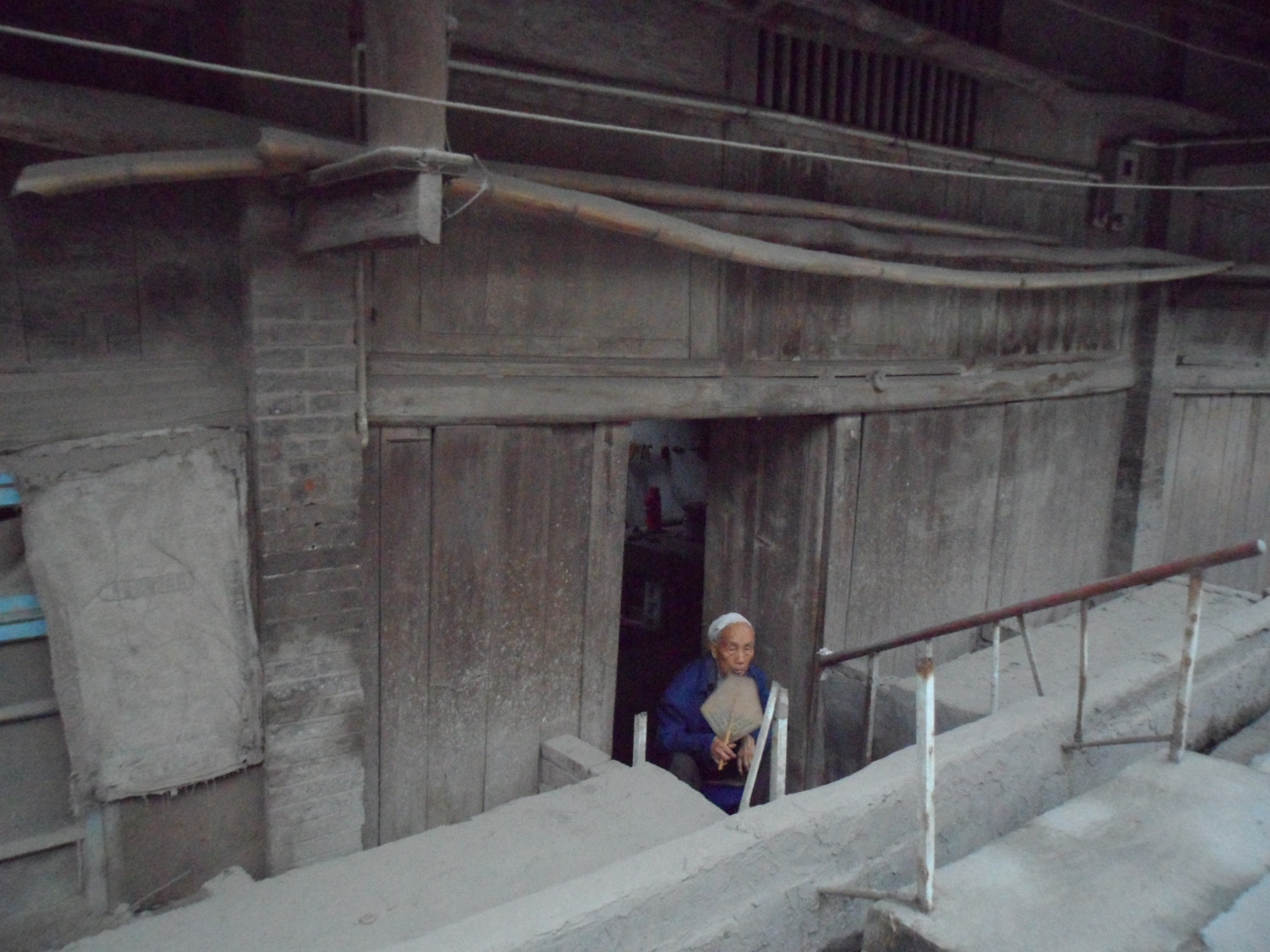 东子和小雨最新视频,东子徒步旅行