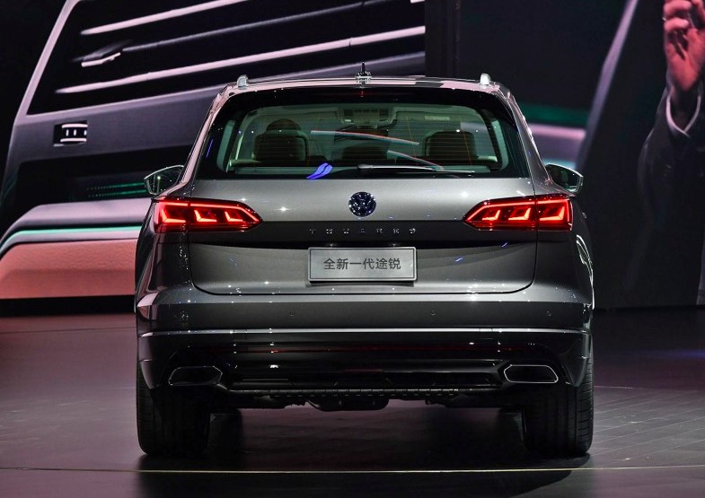 保时捷卡宴2022新款车重,保时捷卡宴减重