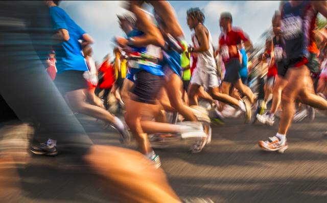 跑步髋关节弹响怎么治,跑步时的髋关节弹响究竟是何原因